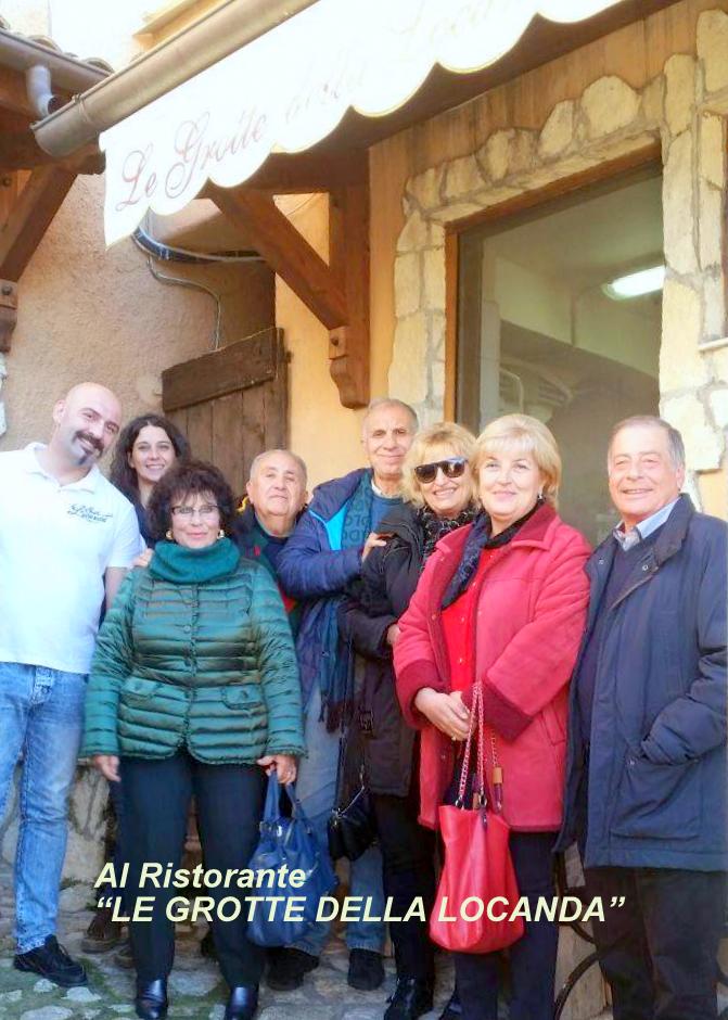 Il Gruppo al completo - I ristoratori in alto a Sinistra